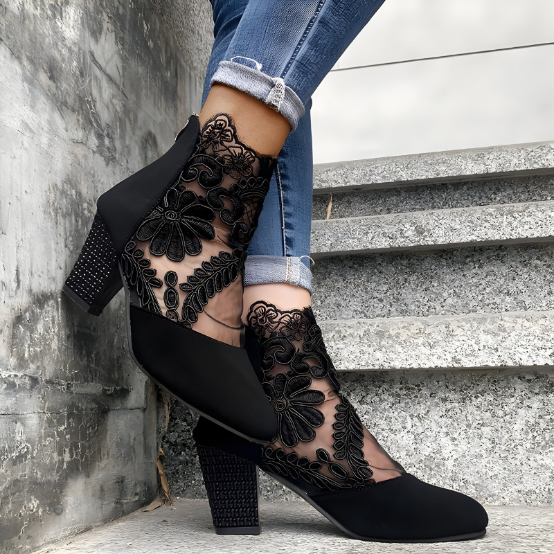 Lynora | Orthopaedic Heels