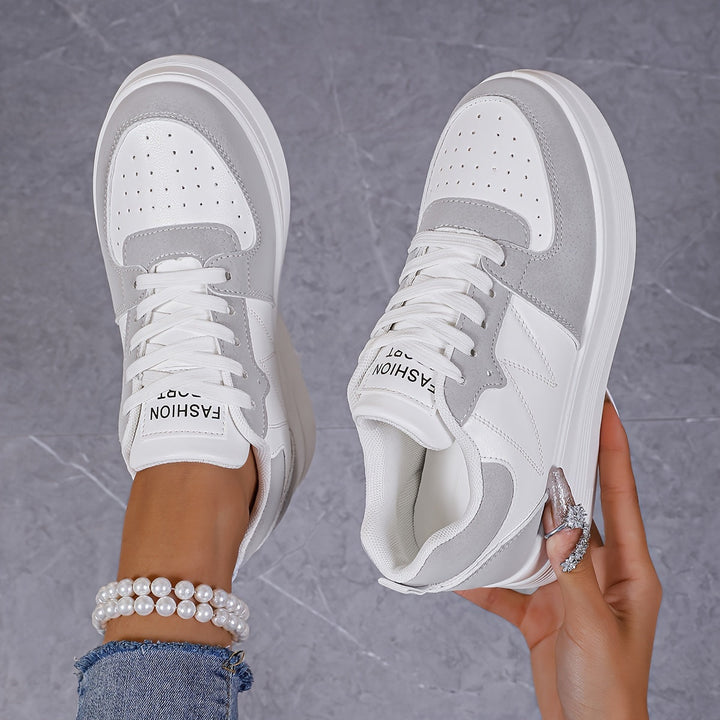 Chloé | Elegant Platform Sneakers