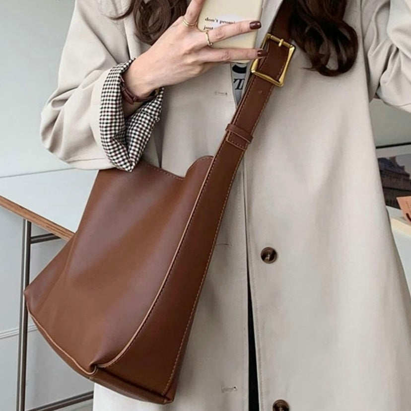 Coral | Elegant Leather Bag