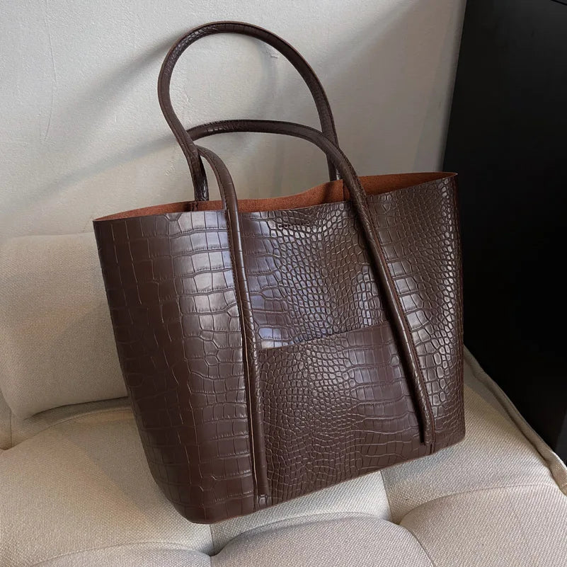 Nola | Refined Shoulder Bag