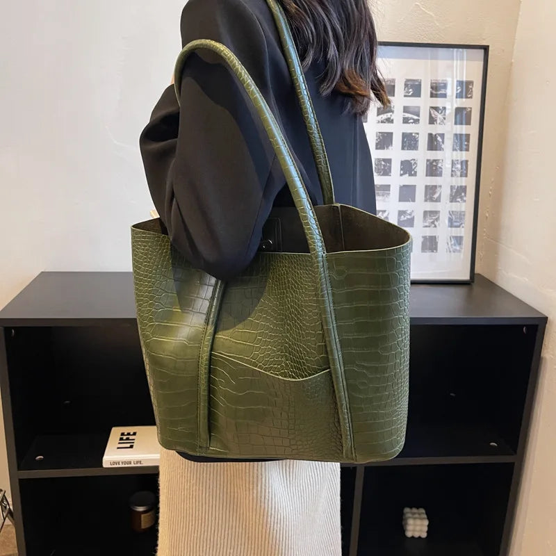 Nola | Refined Shoulder Bag
