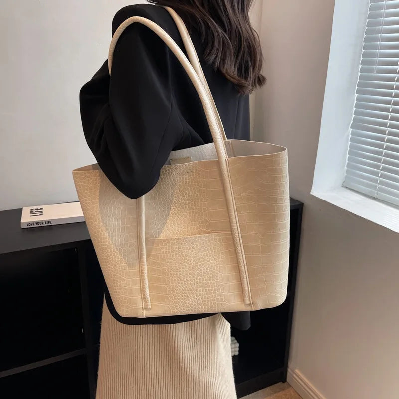 Nola | Refined Shoulder Bag