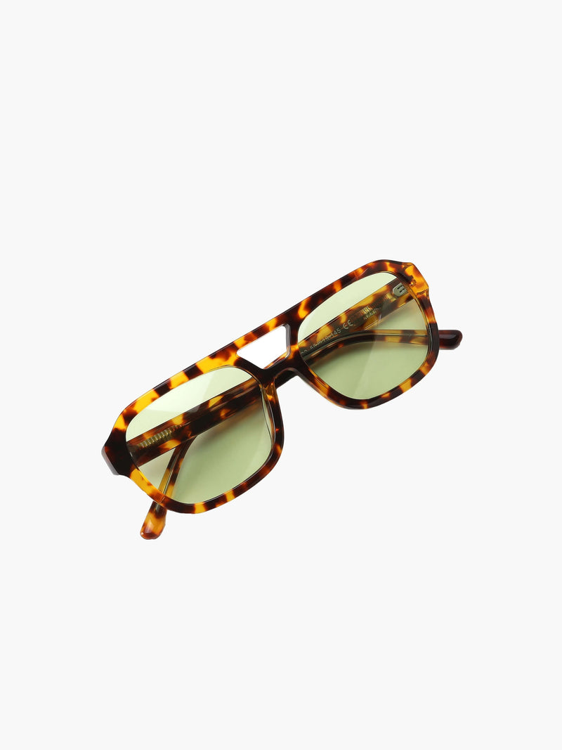 Nola | Elegant Sunglasses