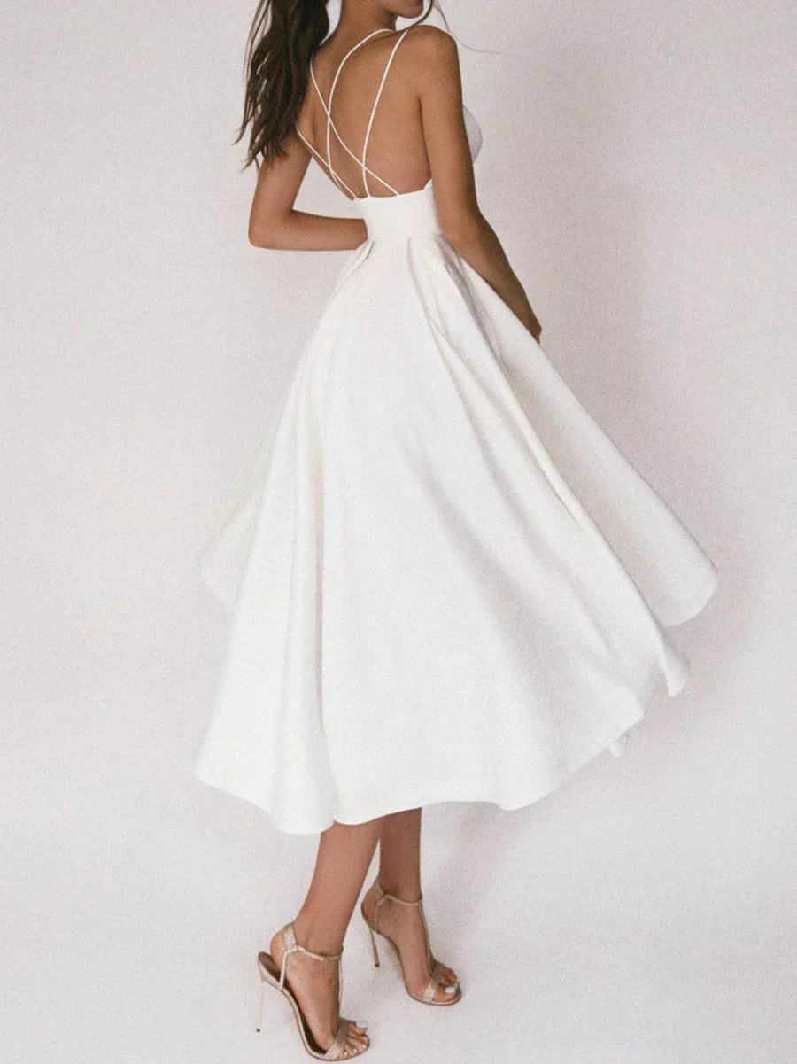 Elara - Elegant Minimalist Dress